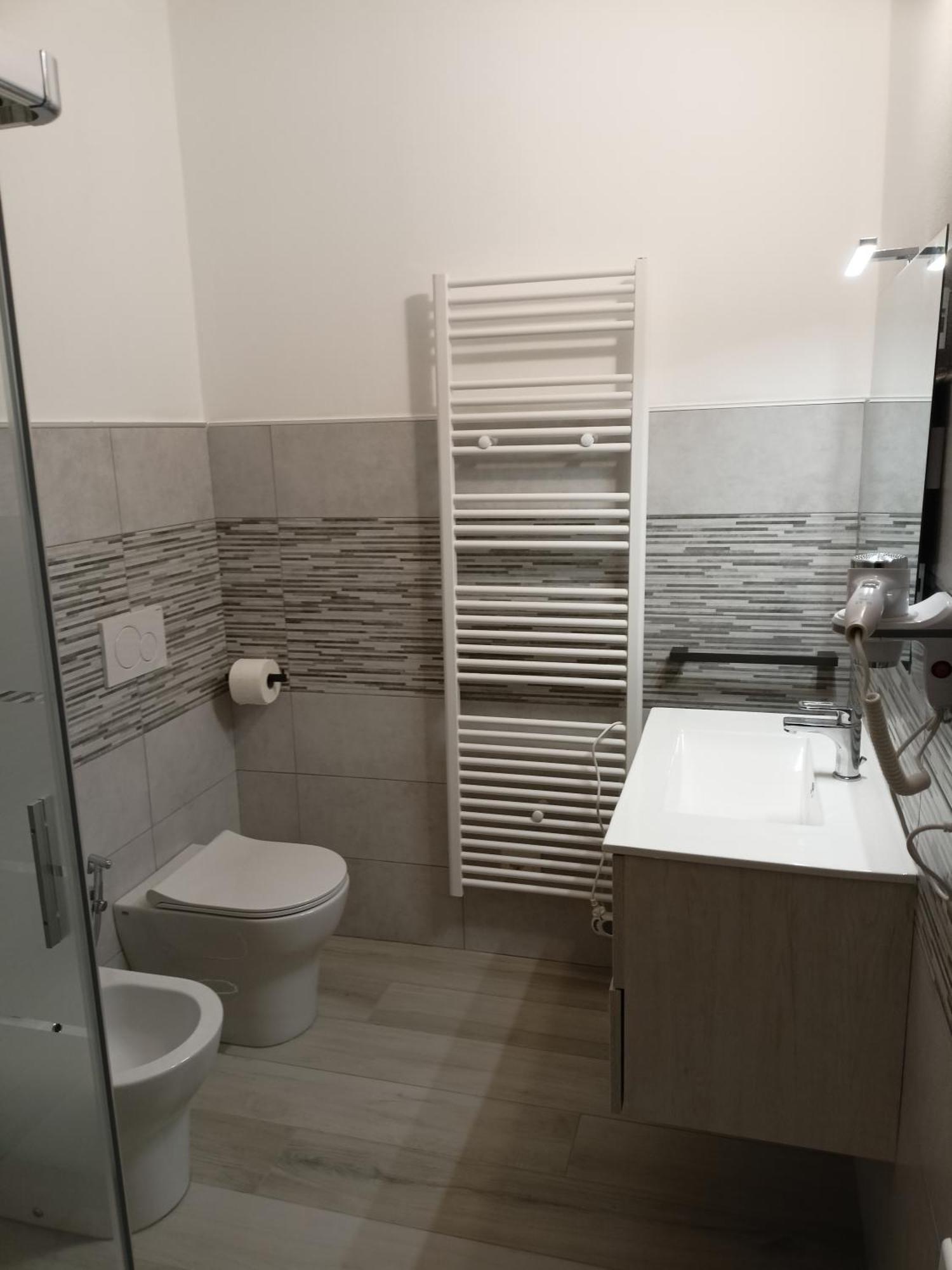 La Dea Rooms Φεράρα Εξωτερικό φωτογραφία