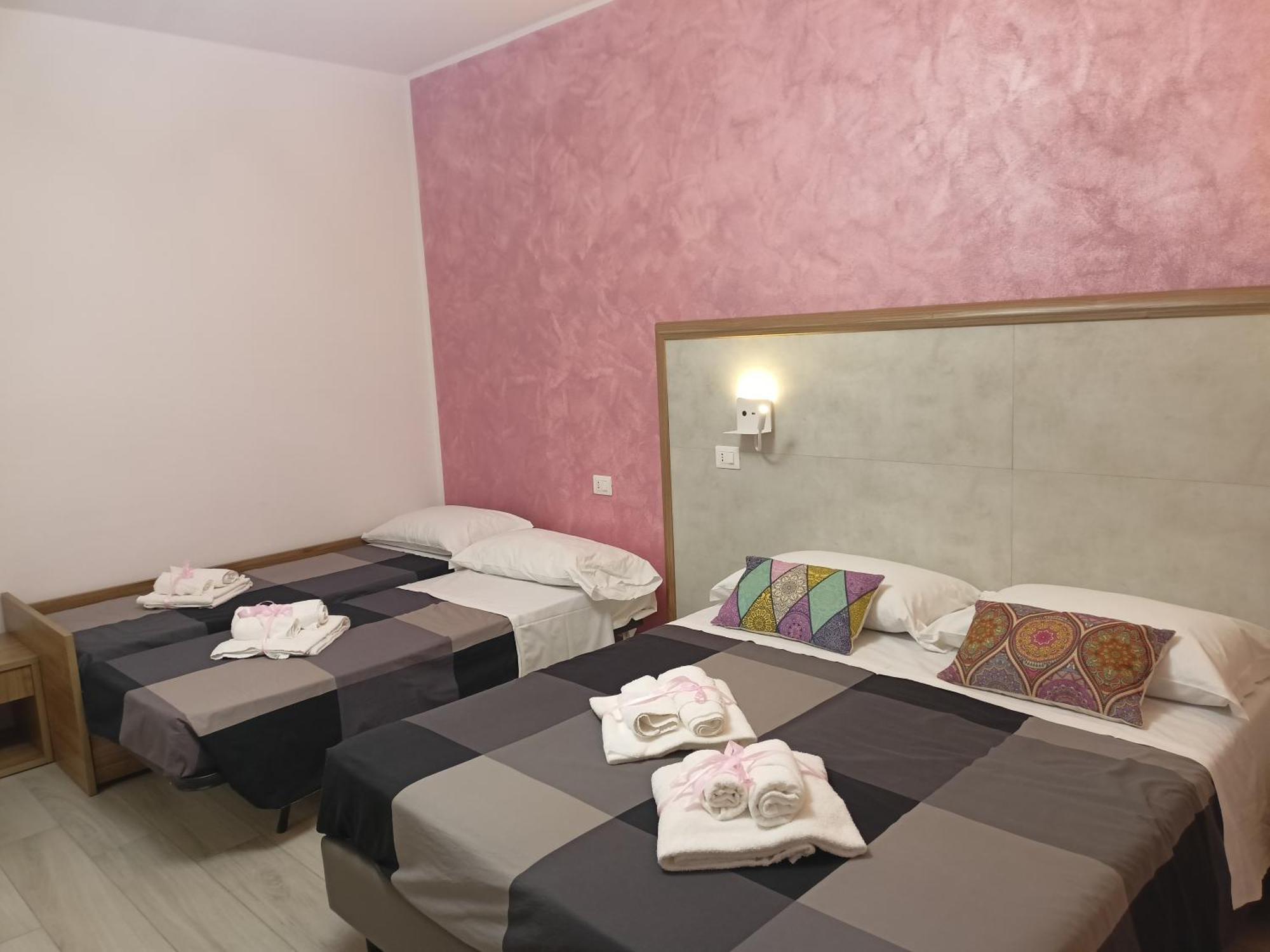 La Dea Rooms Φεράρα Εξωτερικό φωτογραφία